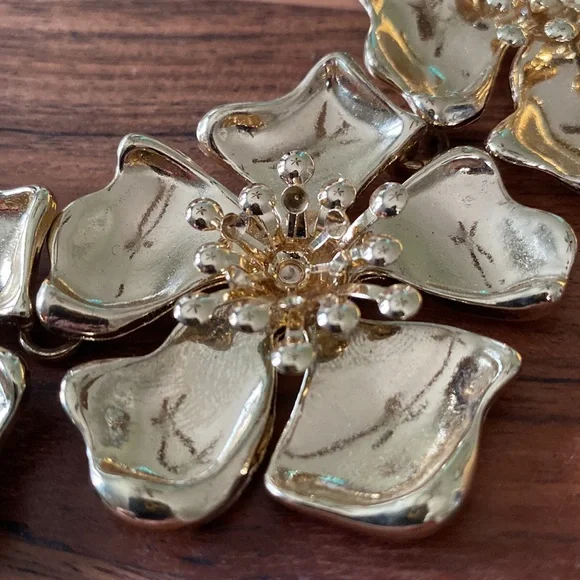 NWT Sugarfix by BaubleBar chunky gold statement necklace florals - Picture 2 of 6